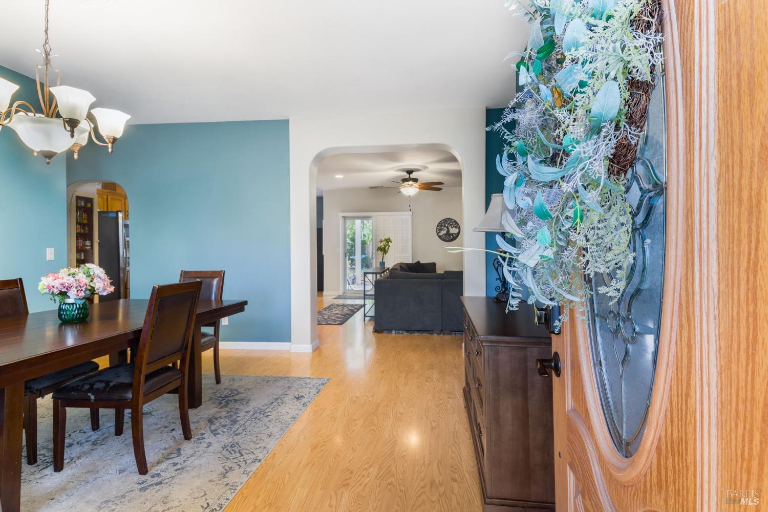 Detail Gallery Image 7 of 48 For 436 Wick Ct, Vacaville,  CA 95687 - 4 Beds | 3 Baths