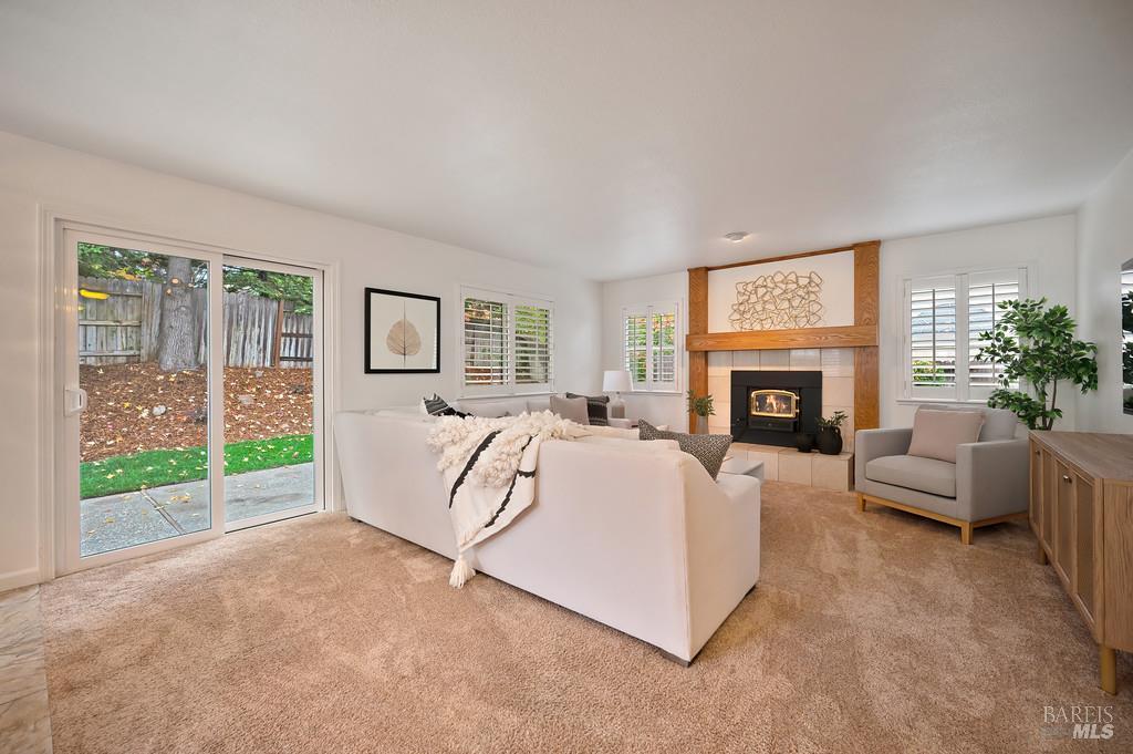 Detail Gallery Image 20 of 51 For 2222 Silver Fox Cir, Fairfield,  CA 94534 - 4 Beds | 3 Baths