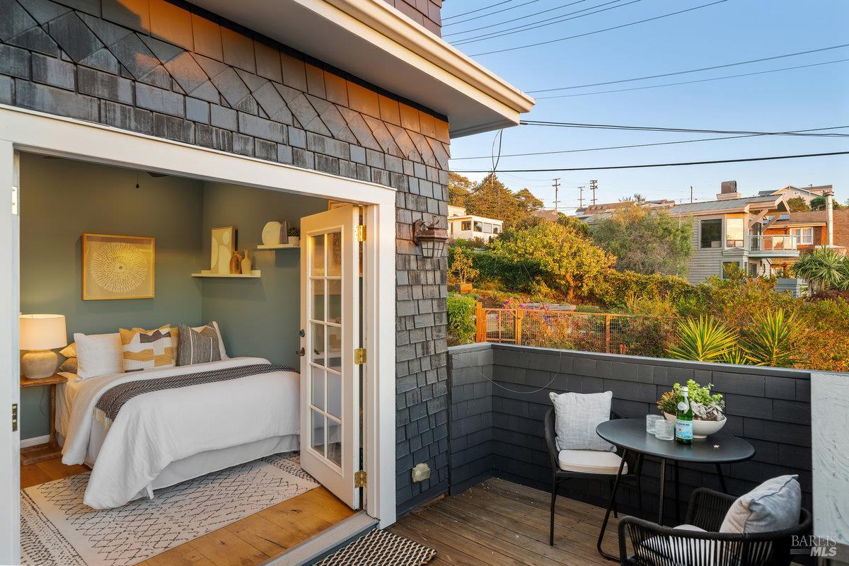 Detail Gallery Image 46 of 95 For 700 Ocean Ave, Richmond,  CA 94801 - 3 Beds | 2/1 Baths