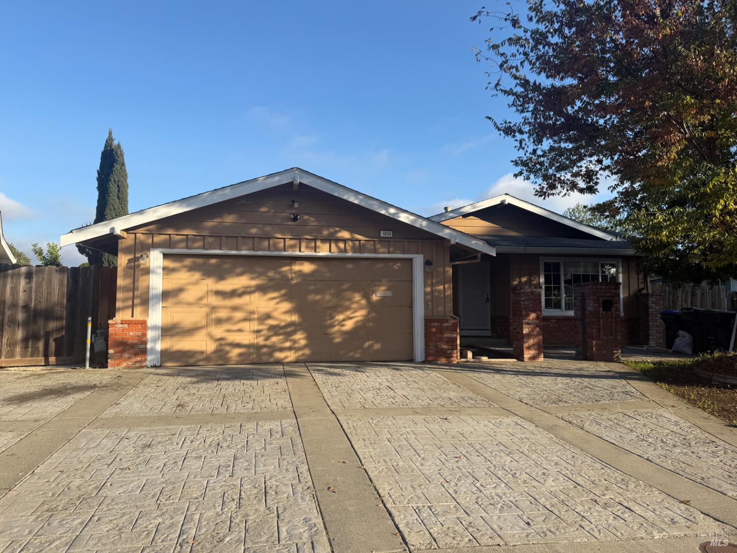 Front Image Thumbnail for BA325100661