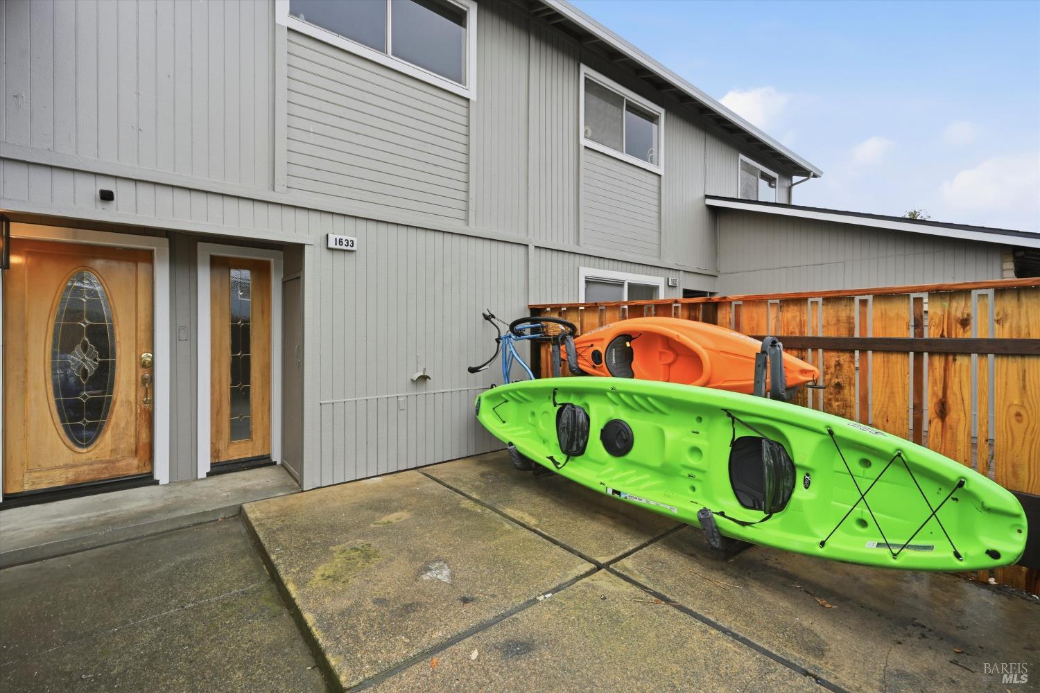 Detail Gallery Image 9 of 30 For 1633 Montana Vista St, Lakeport,  CA 95453 - 3 Beds | 2/1 Baths