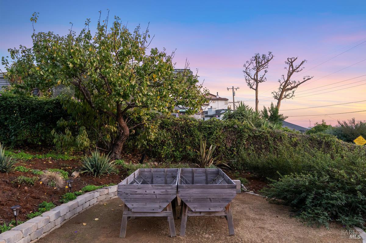 Detail Gallery Image 63 of 95 For 700 Ocean Ave, Richmond,  CA 94801 - 3 Beds | 2/1 Baths