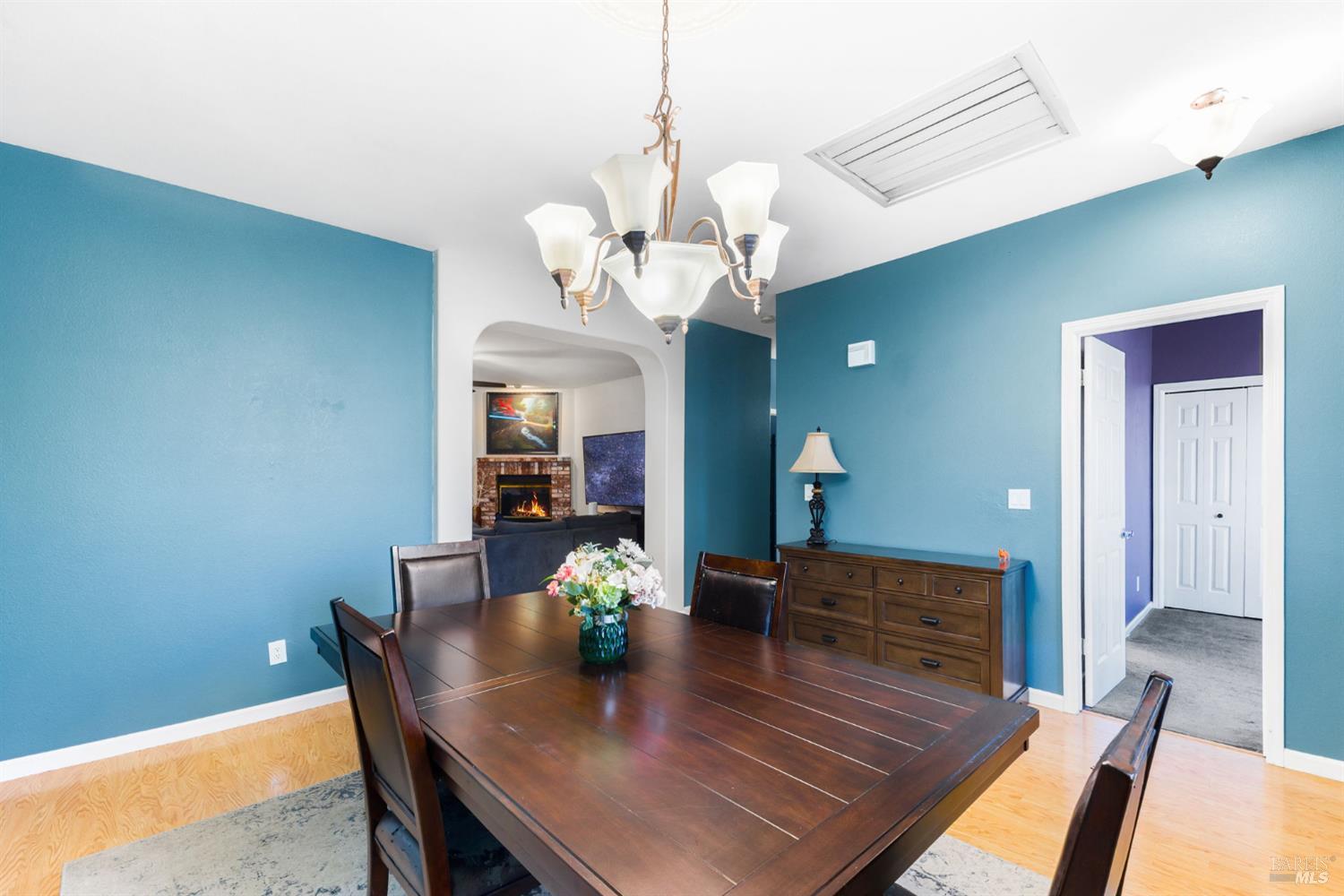 Detail Gallery Image 11 of 48 For 436 Wick Ct, Vacaville,  CA 95687 - 4 Beds | 3 Baths