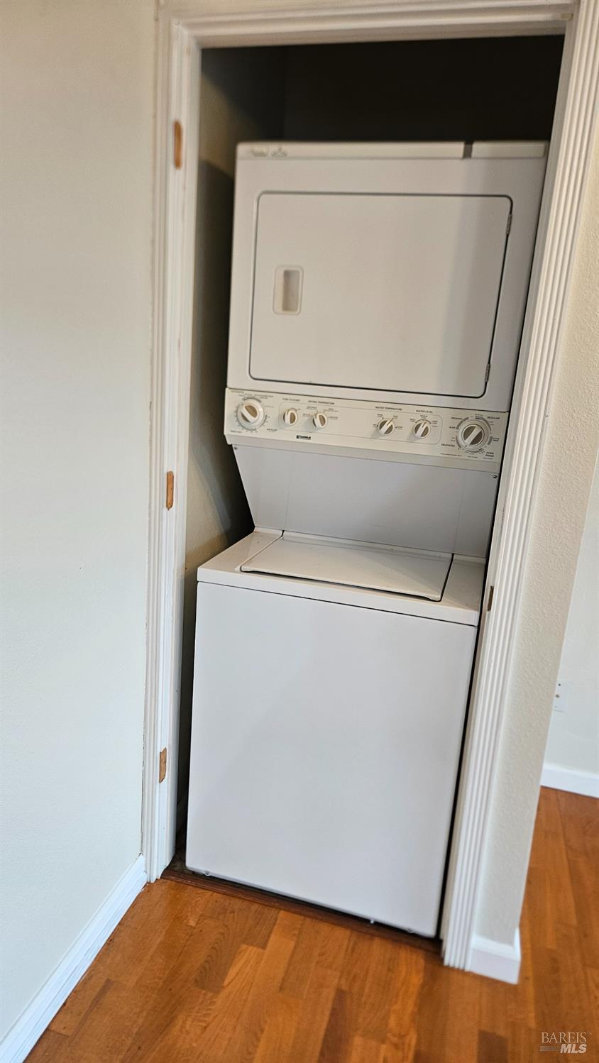 Detail Gallery Image 47 of 49 For 55 Park Cir, Sausalito,  CA 94965 - 4 Beds | 2/1 Baths