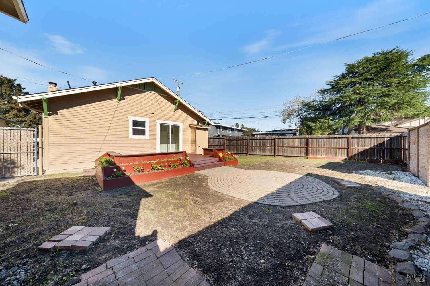 Detail Gallery Image 22 of 36 For 764 Mill St, Santa Rosa,  CA 95404 - 2 Beds | 1/1 Baths