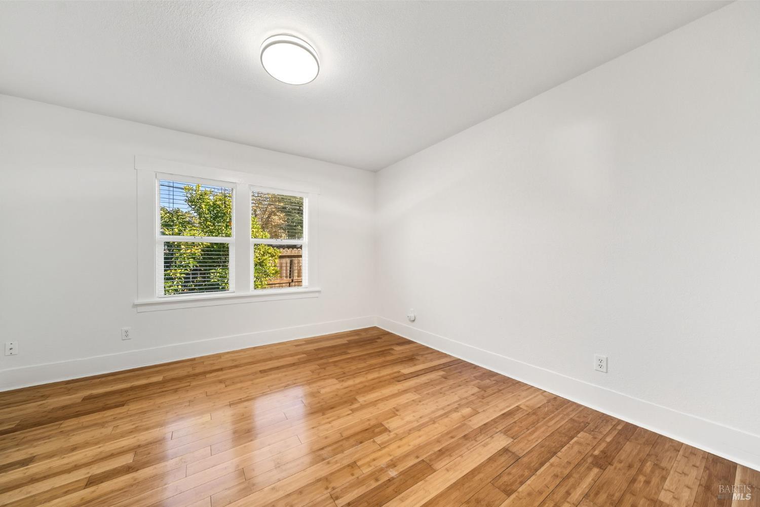 Detail Gallery Image 13 of 36 For 764 Mill St, Santa Rosa,  CA 95404 - 2 Beds | 1/1 Baths