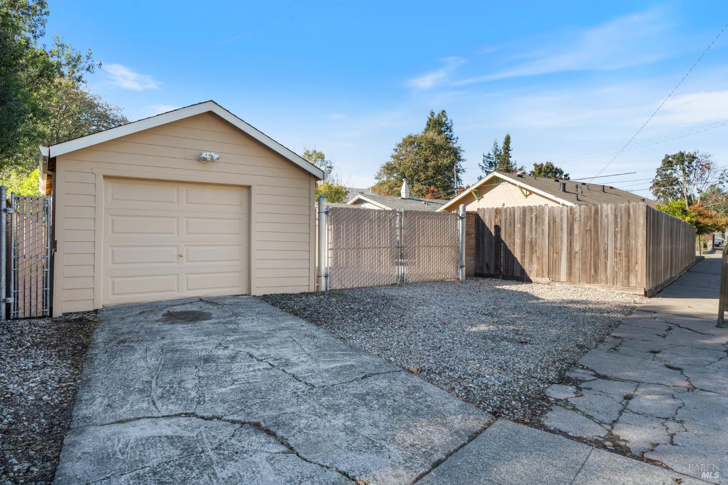 Detail Gallery Image 26 of 36 For 764 Mill St, Santa Rosa,  CA 95404 - 2 Beds | 1/1 Baths