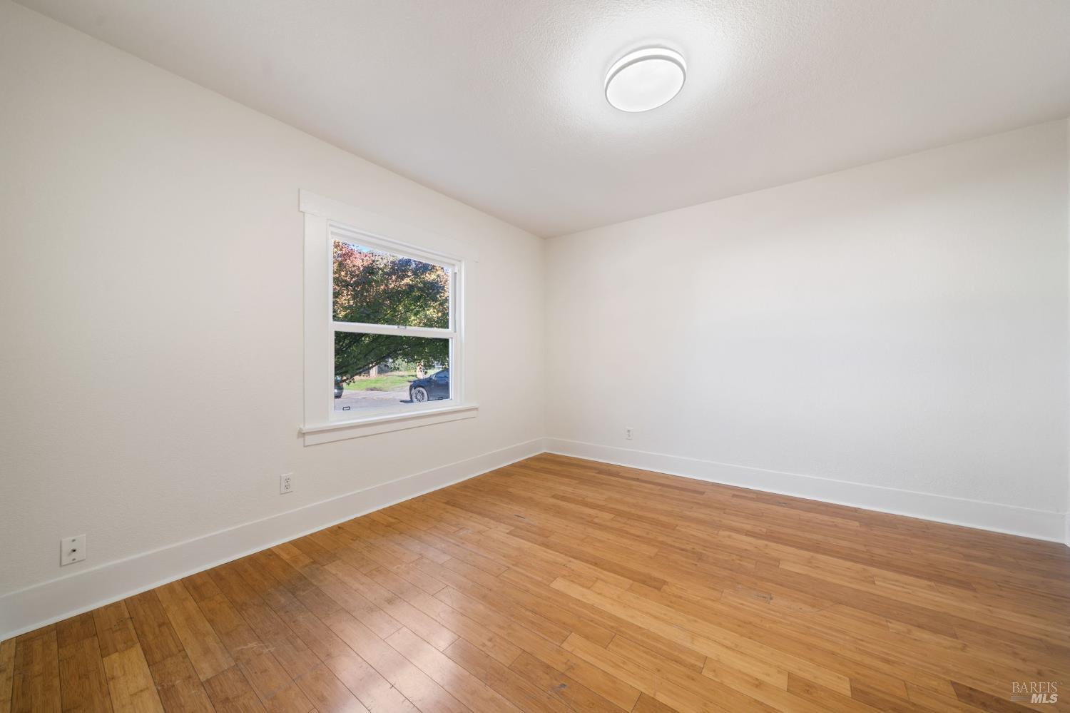 Detail Gallery Image 12 of 36 For 764 Mill St, Santa Rosa,  CA 95404 - 2 Beds | 1/1 Baths