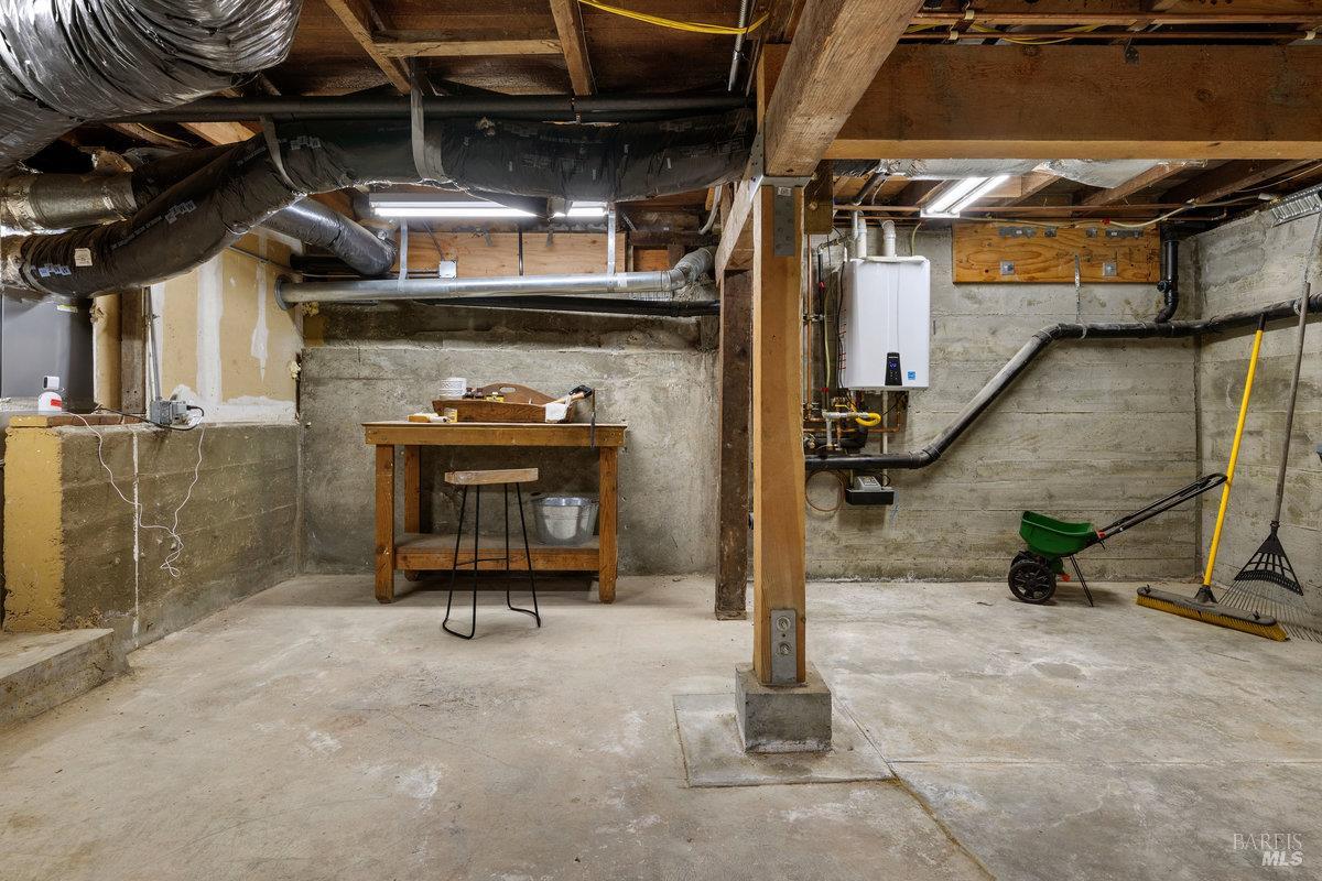 Detail Gallery Image 94 of 95 For 700 Ocean Ave, Richmond,  CA 94801 - 3 Beds | 2/1 Baths