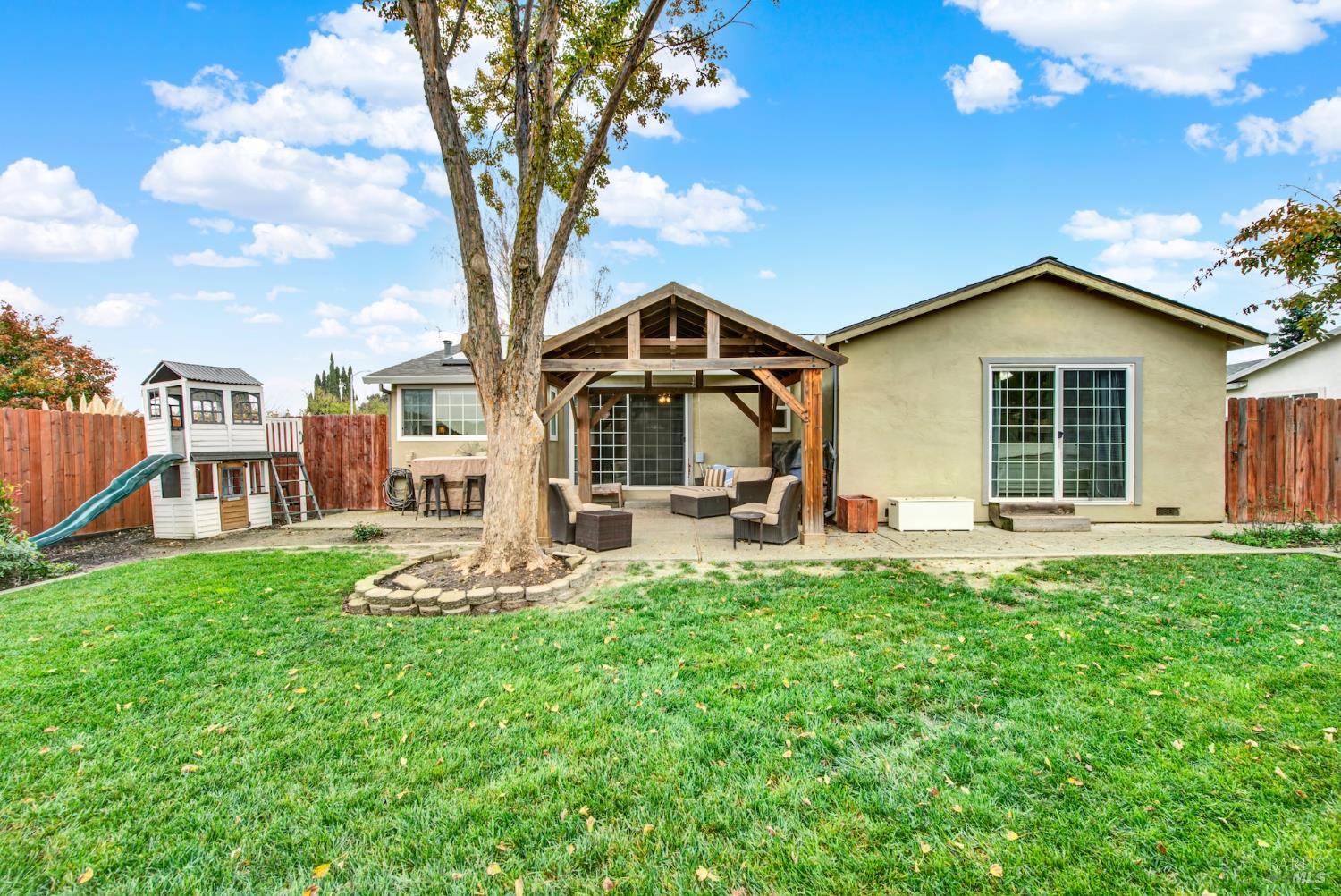 Detail Gallery Image 63 of 79 For 595 Sawyer Ct, Dixon,  CA 95620 - 4 Beds | 2 Baths