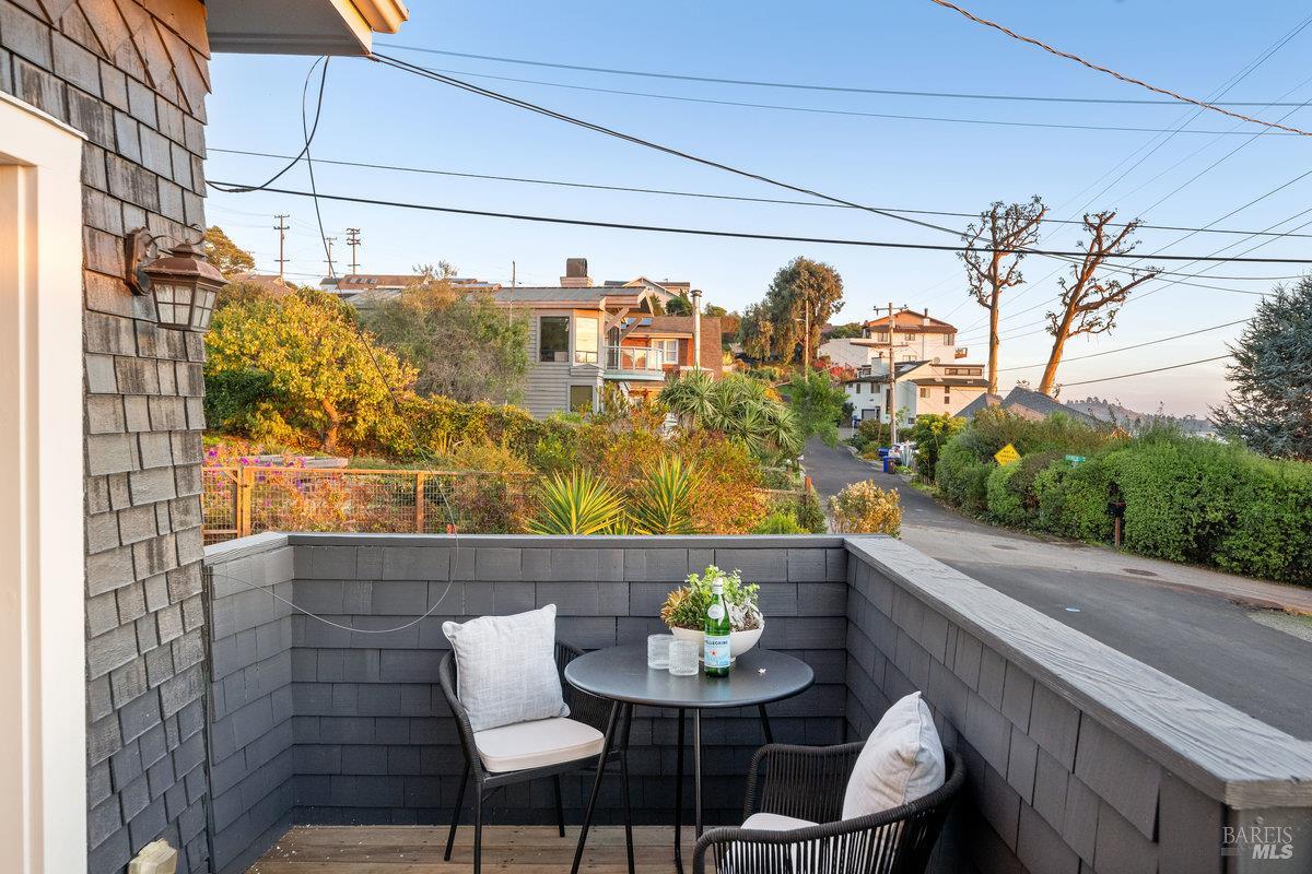 Detail Gallery Image 47 of 95 For 700 Ocean Ave, Richmond,  CA 94801 - 3 Beds | 2/1 Baths