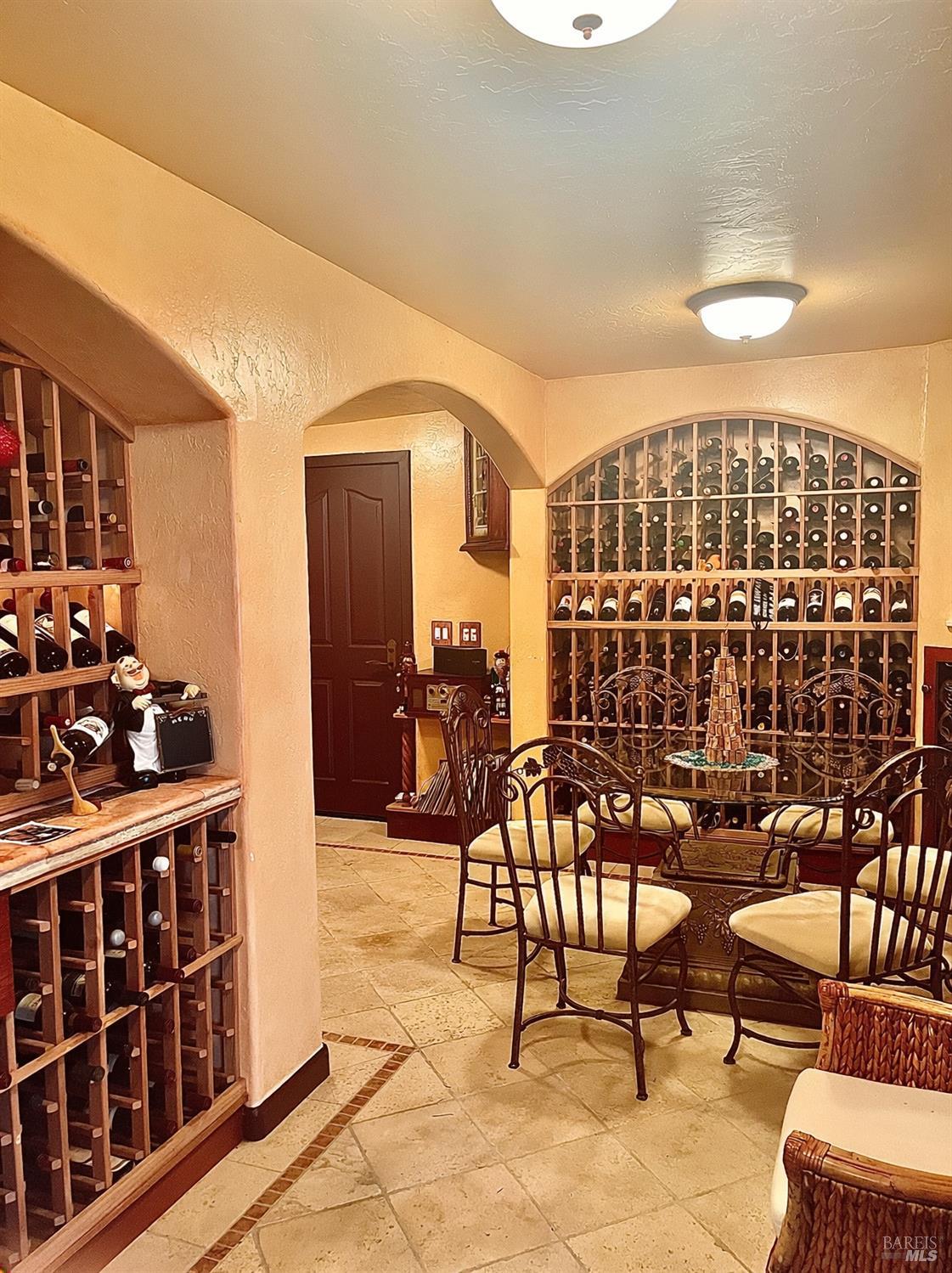 Detail Gallery Image 37 of 50 For 25 Oakhurst Rd, San Rafael,  CA 94901 - 4 Beds | 4 Baths