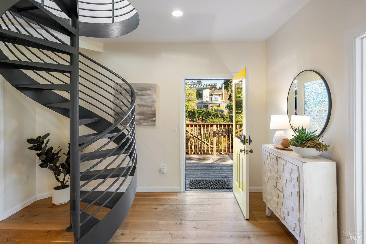 Detail Gallery Image 33 of 95 For 700 Ocean Ave, Richmond,  CA 94801 - 3 Beds | 2/1 Baths