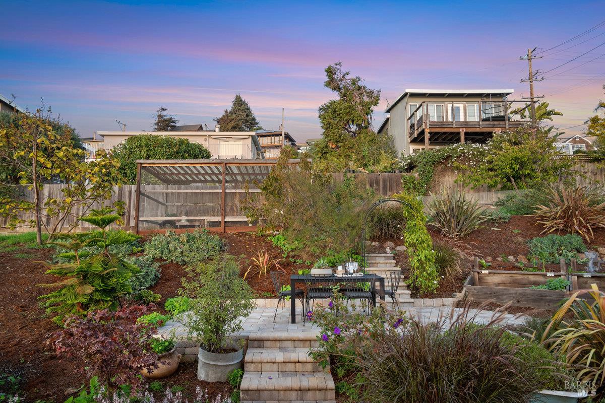 Detail Gallery Image 74 of 95 For 700 Ocean Ave, Richmond,  CA 94801 - 3 Beds | 2/1 Baths