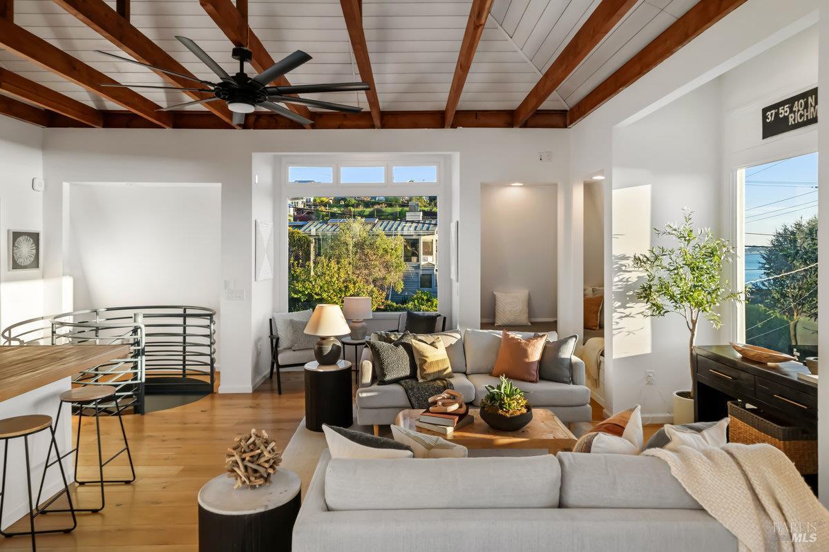 Detail Gallery Image 14 of 95 For 700 Ocean Ave, Richmond,  CA 94801 - 3 Beds | 2/1 Baths