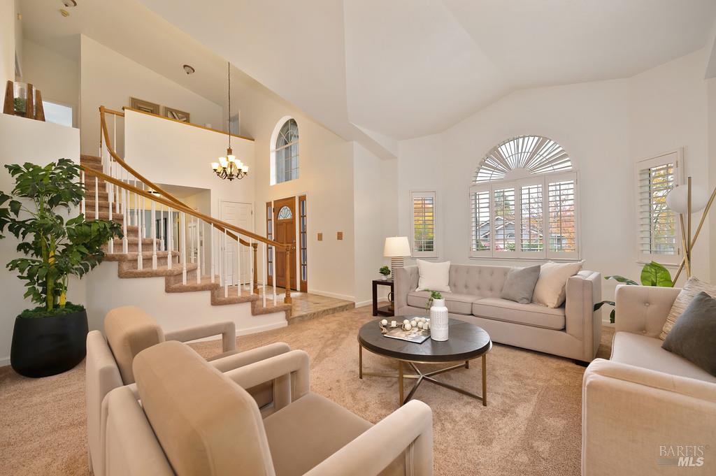 Detail Gallery Image 6 of 51 For 2222 Silver Fox Cir, Fairfield,  CA 94534 - 4 Beds | 3 Baths