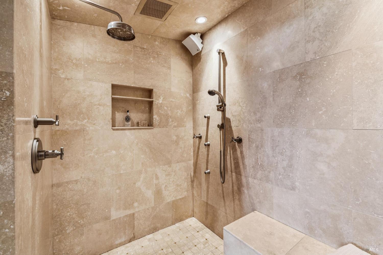 Detail Gallery Image 21 of 50 For 25 Oakhurst Rd, San Rafael,  CA 94901 - 4 Beds | 4 Baths