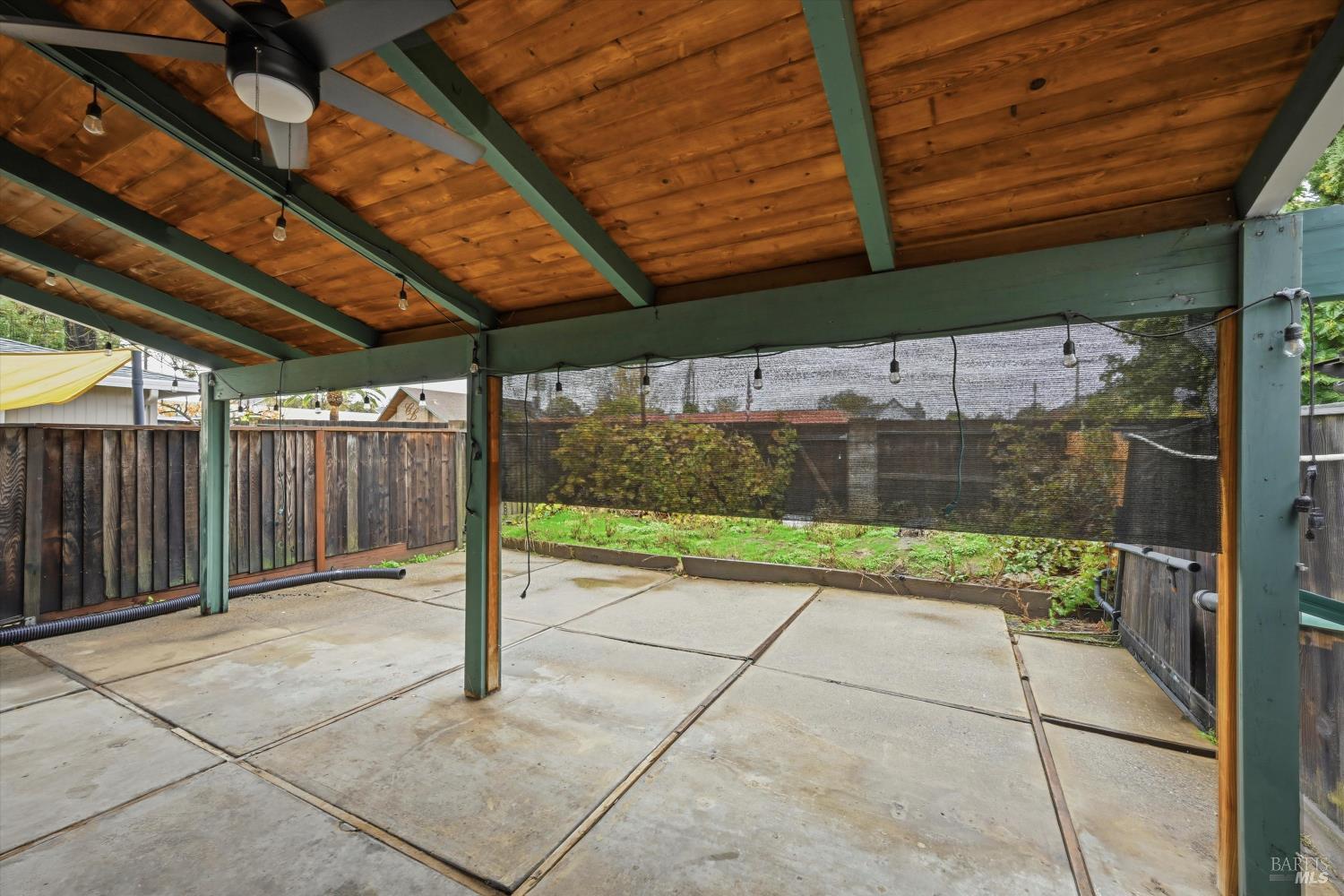 Detail Gallery Image 13 of 30 For 1633 Montana Vista St, Lakeport,  CA 95453 - 3 Beds | 2/1 Baths