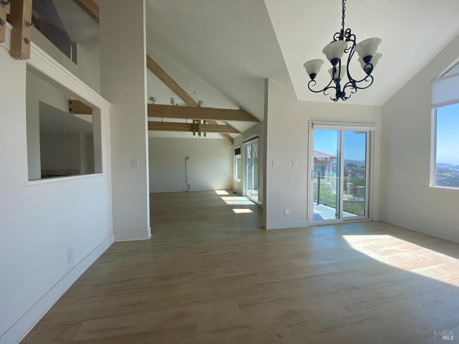 Detail Gallery Image 9 of 39 For 67 via Los Altos Unkn, Tiburon,  CA 94920 - 5 Beds | 5/1 Baths