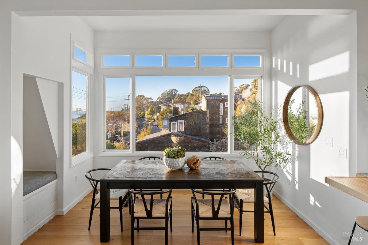 Detail Gallery Image 19 of 95 For 700 Ocean Ave, Richmond,  CA 94801 - 3 Beds | 2/1 Baths