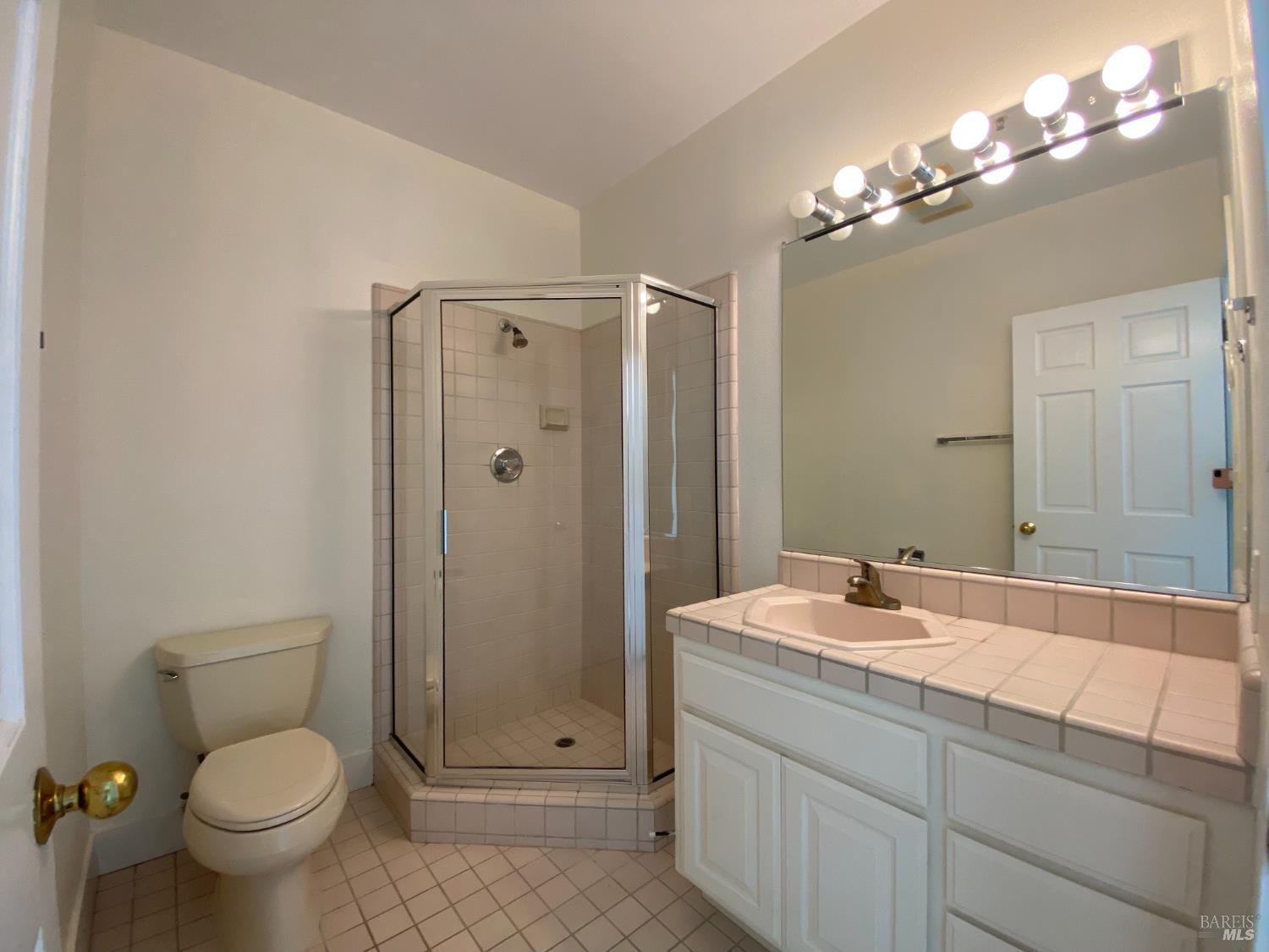 Detail Gallery Image 26 of 39 For 67 via Los Altos Unkn, Tiburon,  CA 94920 - 5 Beds | 5/1 Baths