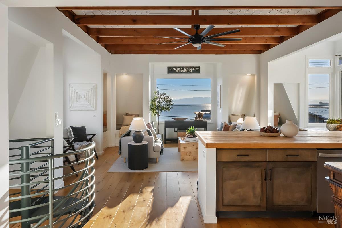 Detail Gallery Image 9 of 95 For 700 Ocean Ave, Richmond,  CA 94801 - 3 Beds | 2/1 Baths