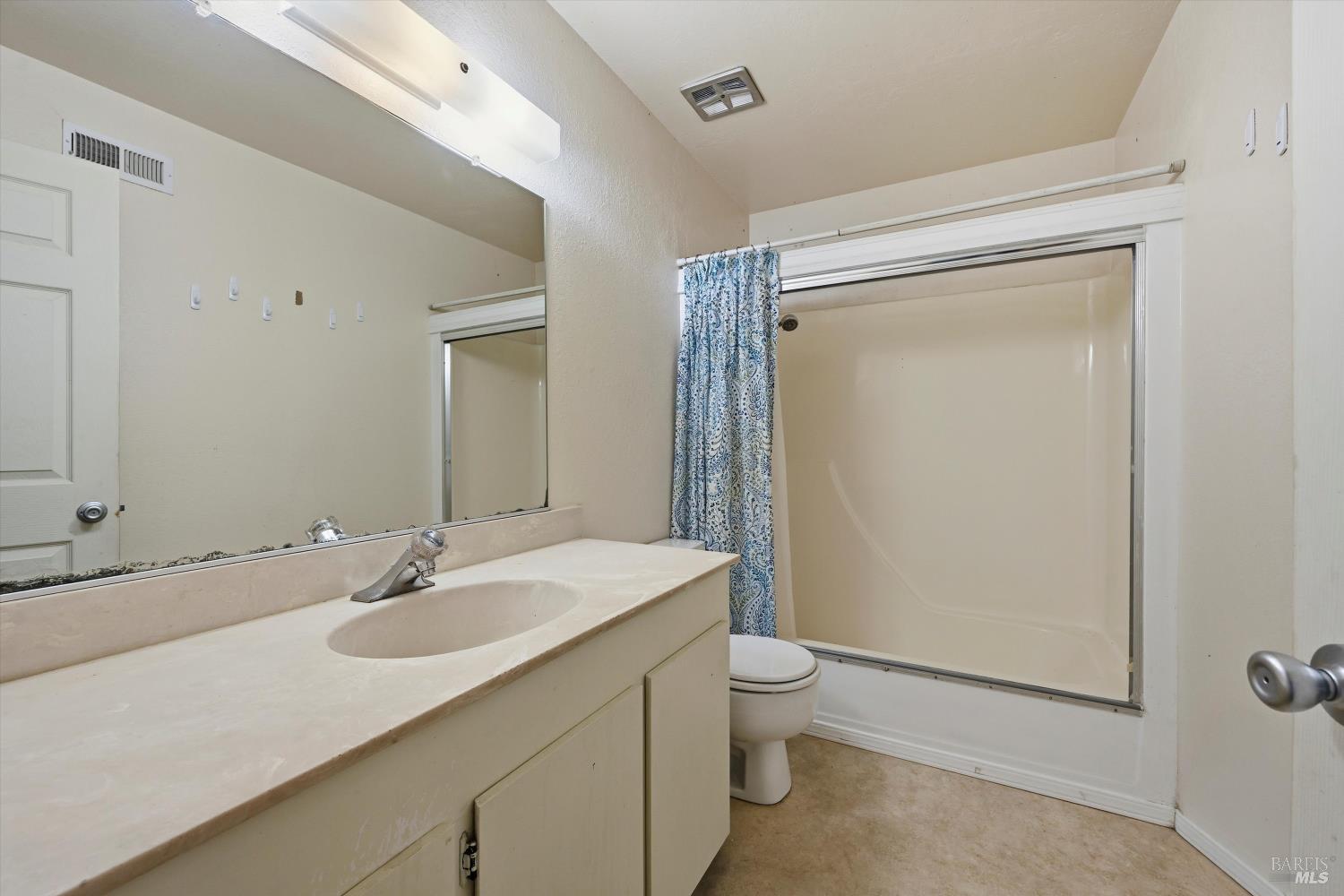 Detail Gallery Image 25 of 30 For 1633 Montana Vista St, Lakeport,  CA 95453 - 3 Beds | 2/1 Baths