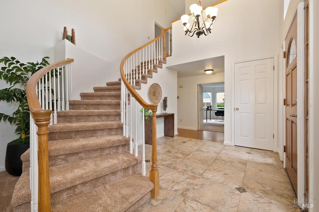 Detail Gallery Image 7 of 51 For 2222 Silver Fox Cir, Fairfield,  CA 94534 - 4 Beds | 3 Baths