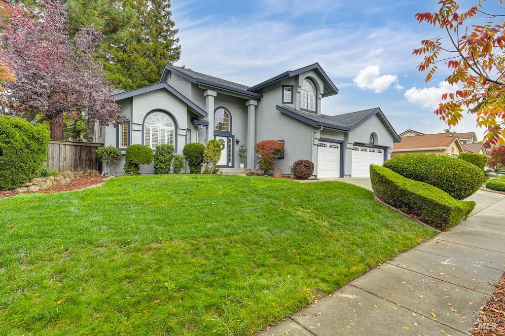 Detail Gallery Image 5 of 51 For 2222 Silver Fox Cir, Fairfield,  CA 94534 - 4 Beds | 3 Baths