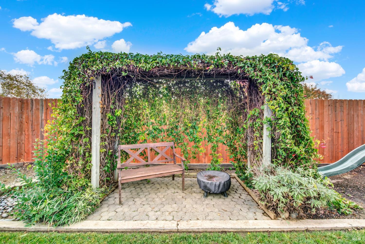 Detail Gallery Image 64 of 79 For 595 Sawyer Ct, Dixon,  CA 95620 - 4 Beds | 2 Baths