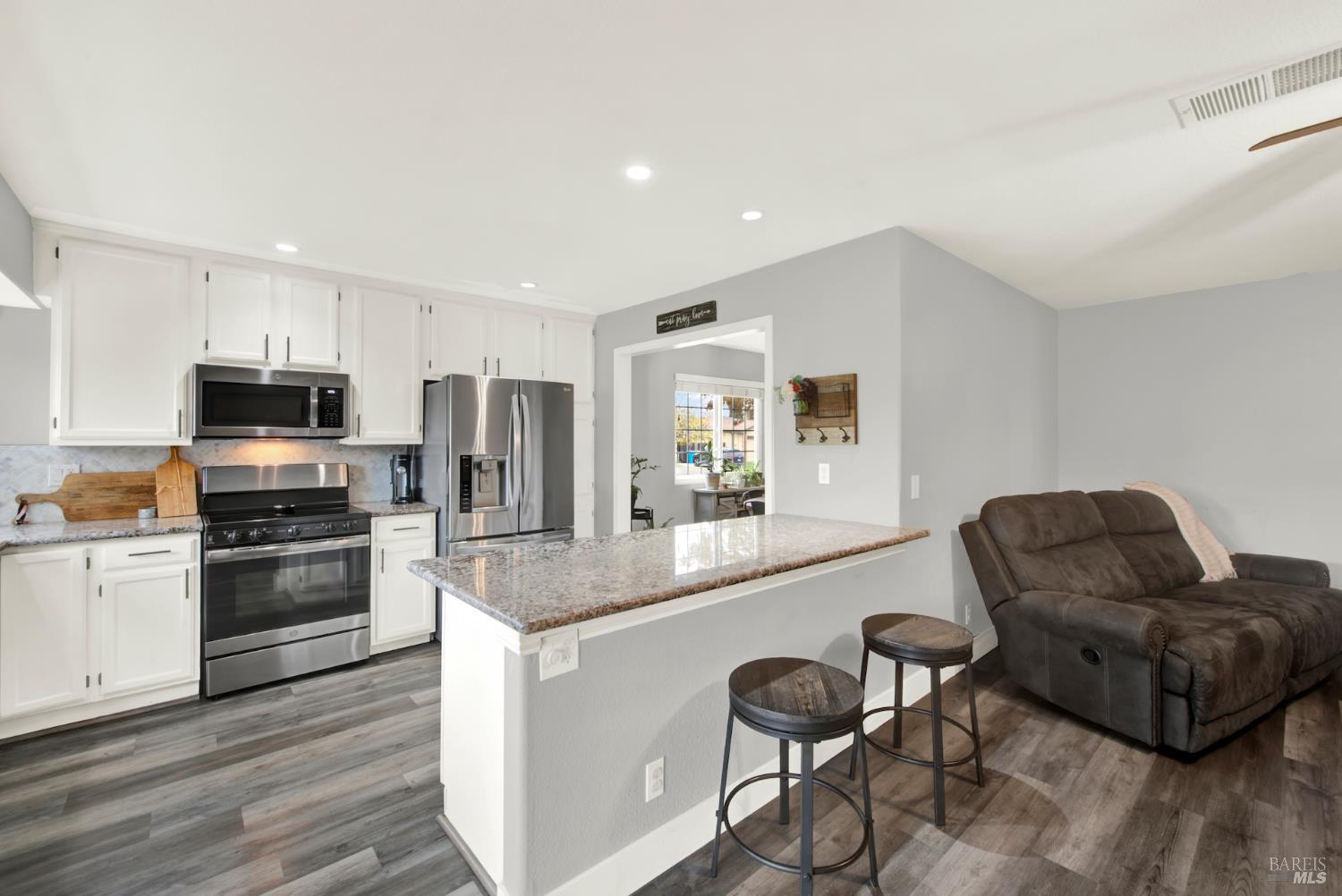 Detail Gallery Image 35 of 79 For 595 Sawyer Ct, Dixon,  CA 95620 - 4 Beds | 2 Baths