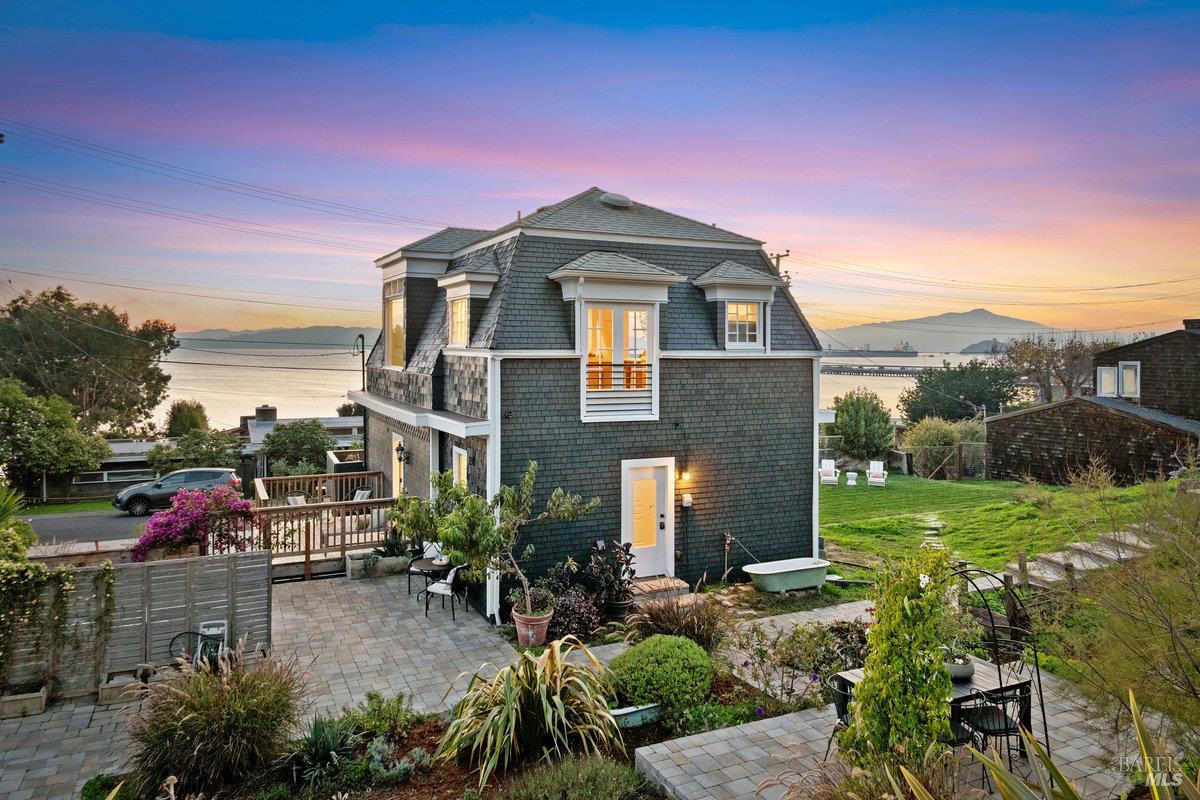 Detail Gallery Image 73 of 95 For 700 Ocean Ave, Richmond,  CA 94801 - 3 Beds | 2/1 Baths