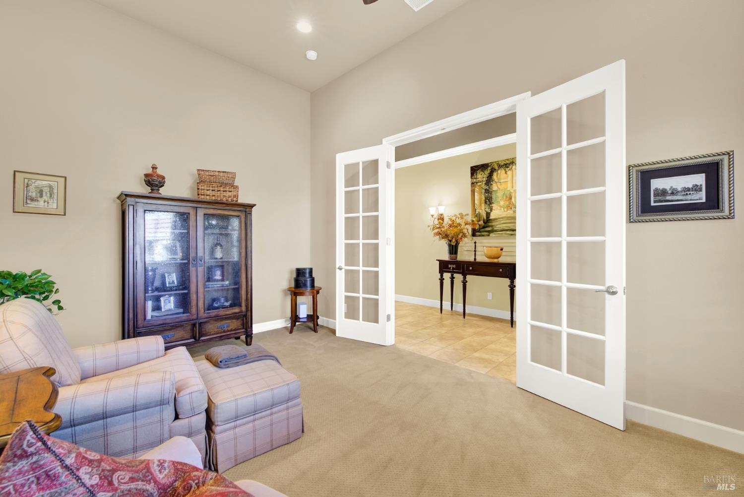 Detail Gallery Image 31 of 98 For 2965 Pebble Beach Cir, Fairfield,  CA 94534 - 4 Beds | 2/1 Baths