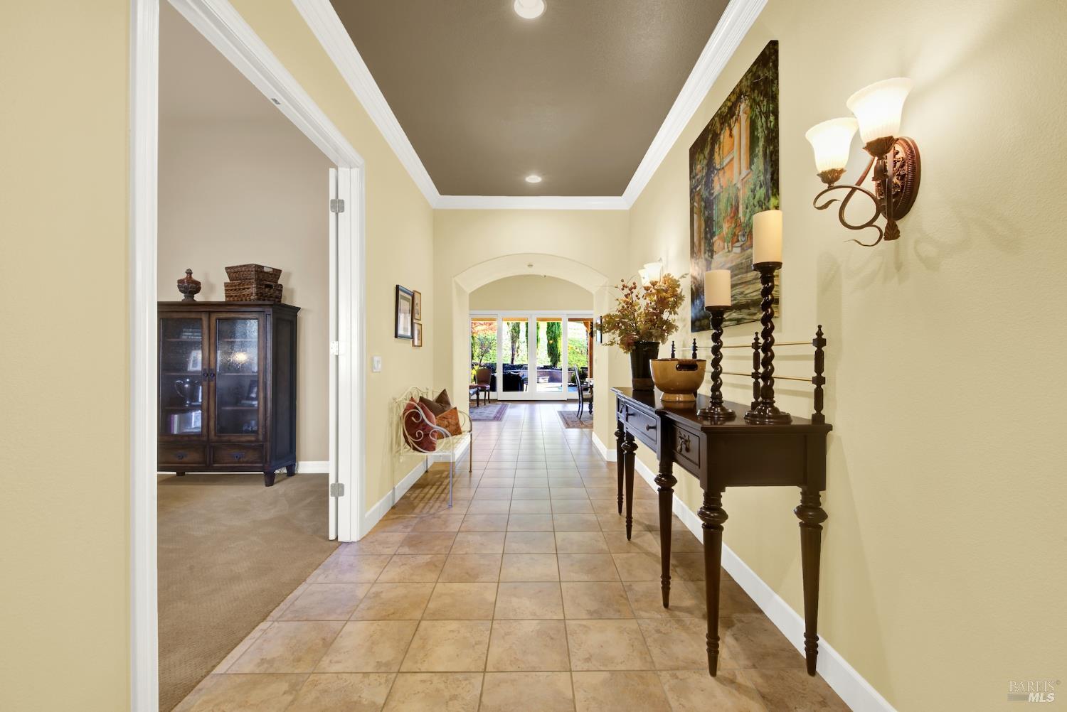 Detail Gallery Image 9 of 98 For 2965 Pebble Beach Cir, Fairfield,  CA 94534 - 4 Beds | 2/1 Baths