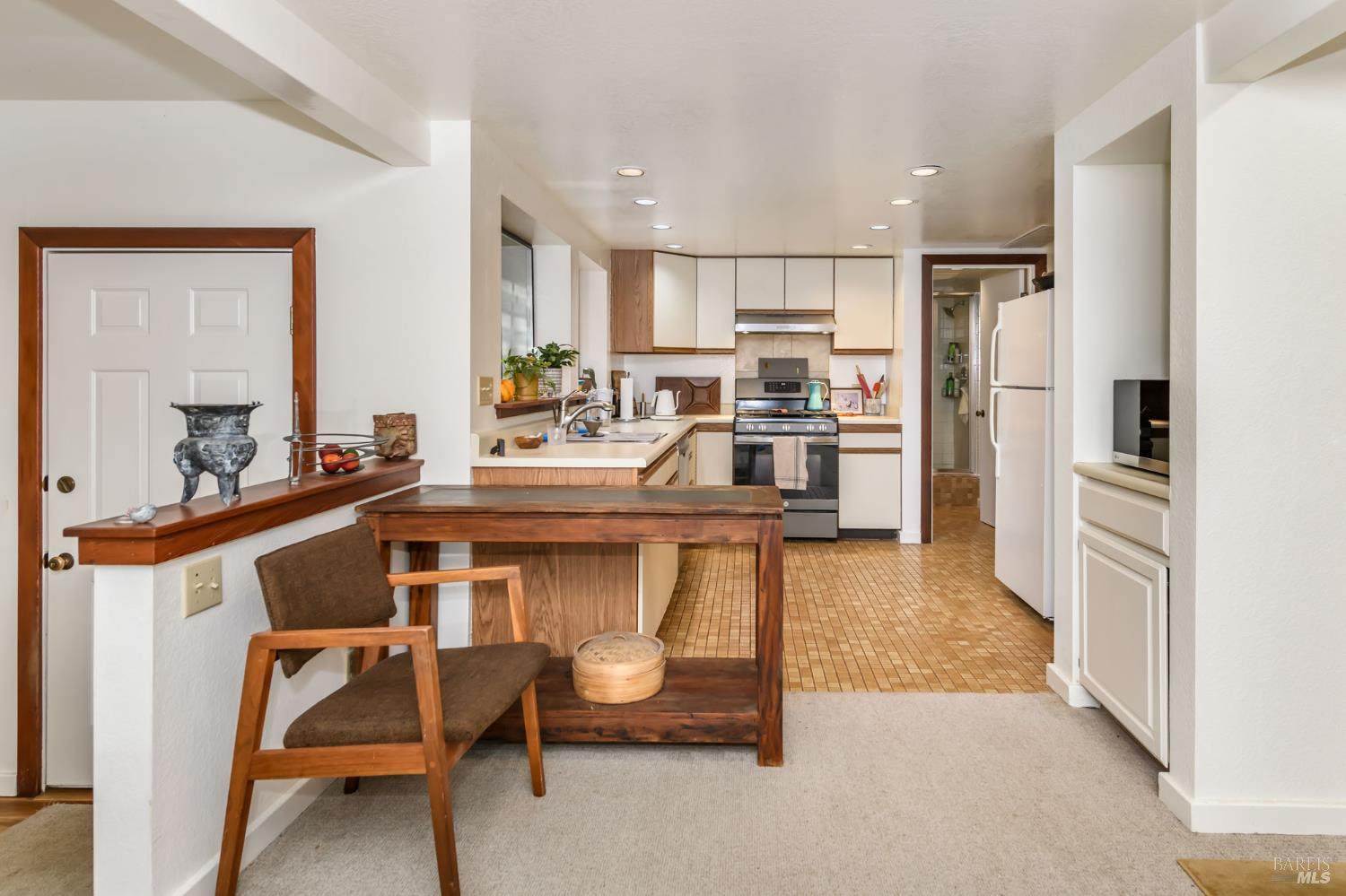 Detail Gallery Image 24 of 29 For 544 Cascade Dr, Mill Valley,  CA 94941 - 4 Beds | 2 Baths