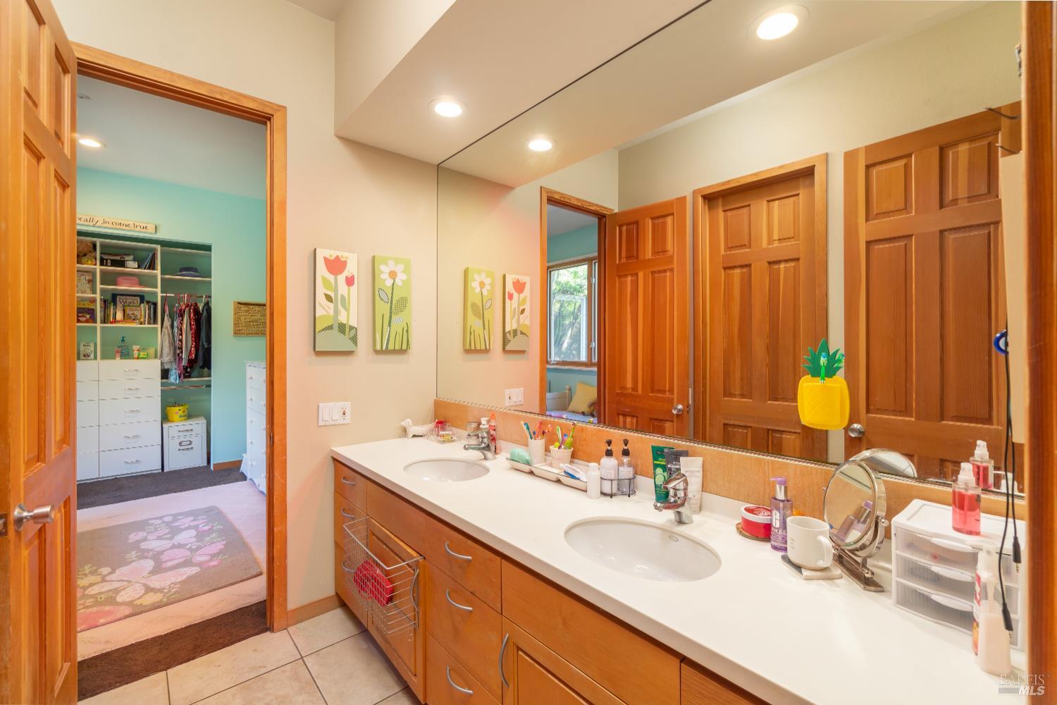 Detail Gallery Image 36 of 51 For 8 Circle Rd, San Rafael,  CA 94903 - – Beds | – Baths