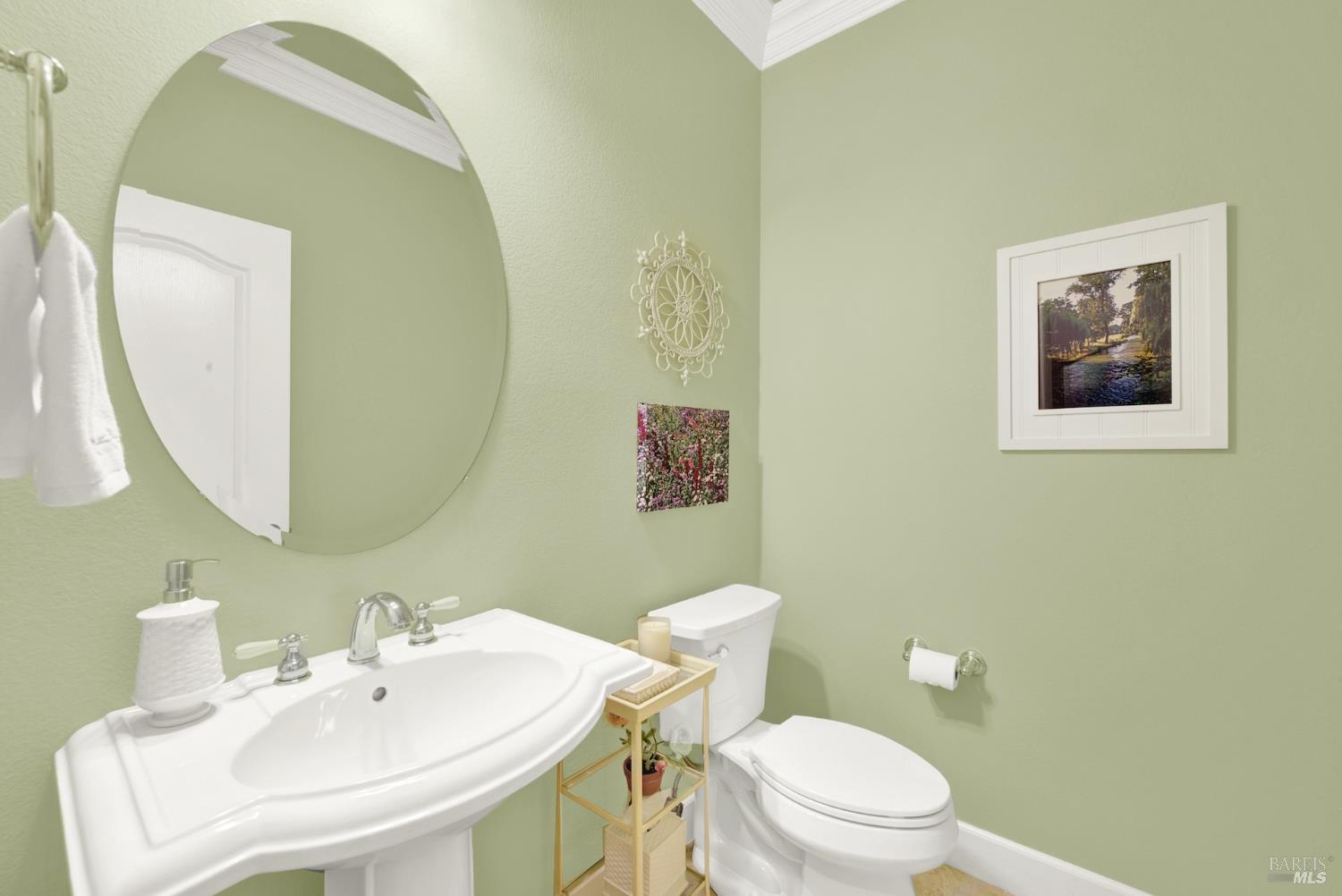 Detail Gallery Image 33 of 98 For 2965 Pebble Beach Cir, Fairfield,  CA 94534 - 4 Beds | 2/1 Baths