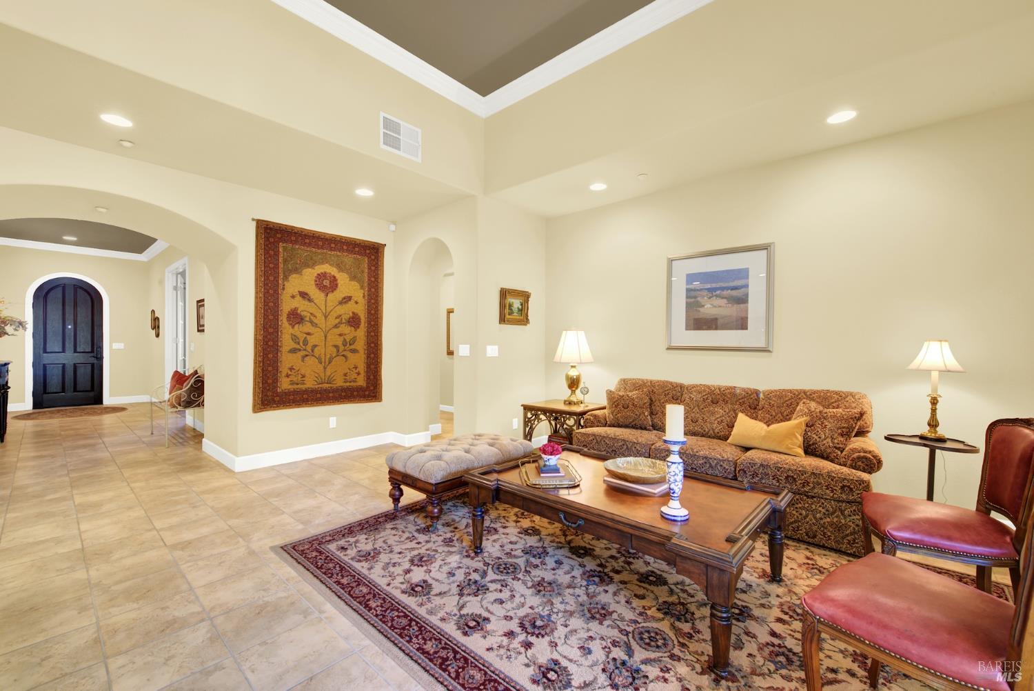 Detail Gallery Image 11 of 98 For 2965 Pebble Beach Cir, Fairfield,  CA 94534 - 4 Beds | 2/1 Baths