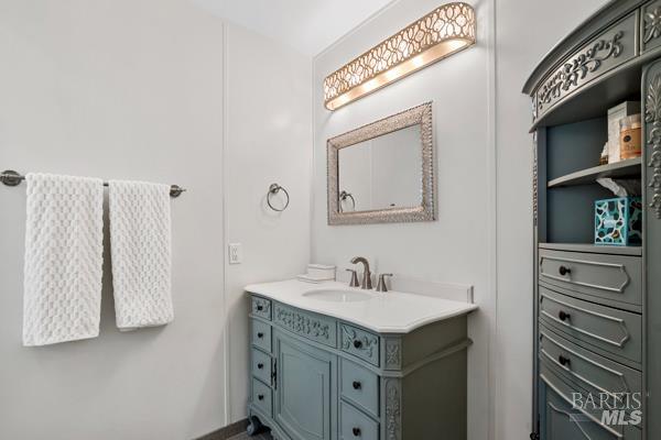 Detail Gallery Image 13 of 18 For 209 Bernadine Pl, Napa,  CA 94558 - 2 Beds | 2 Baths