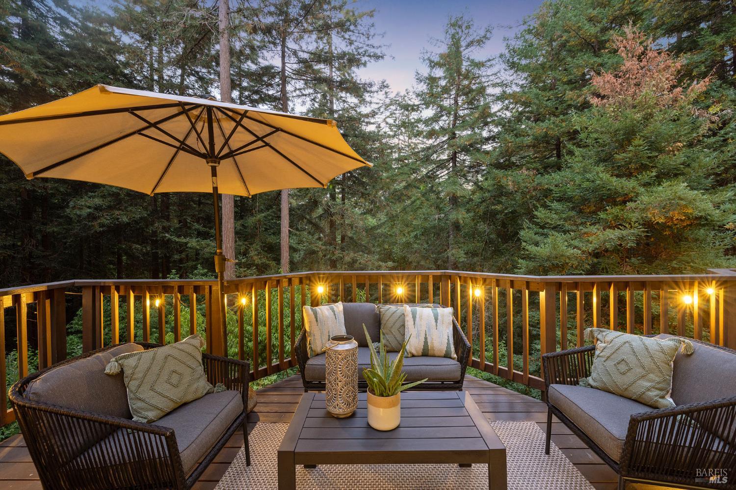 Detail Gallery Image 5 of 77 For 17970 Duncan Rd, Guerneville,  CA 95446 - 2 Beds | 2 Baths