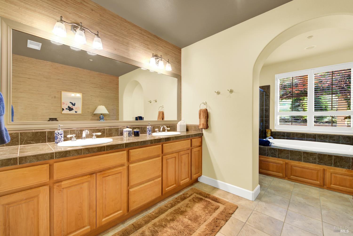 Detail Gallery Image 40 of 98 For 2965 Pebble Beach Cir, Fairfield,  CA 94534 - 4 Beds | 2/1 Baths
