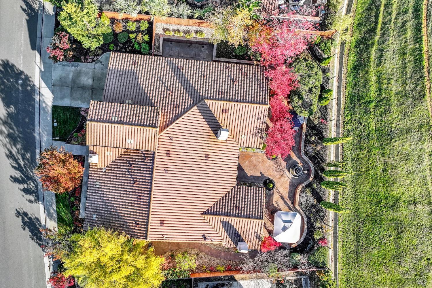 Detail Gallery Image 54 of 98 For 2965 Pebble Beach Cir, Fairfield,  CA 94534 - 4 Beds | 2/1 Baths