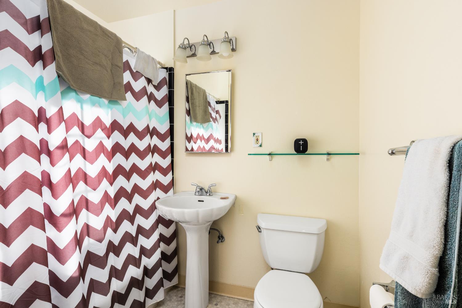 Detail Gallery Image 7 of 44 For 881 Lorna Dr, Glen Ellen,  CA 95442 - – Beds | – Baths