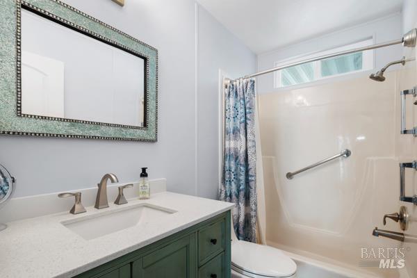 Detail Gallery Image 11 of 18 For 209 Bernadine Pl, Napa,  CA 94558 - 2 Beds | 2 Baths