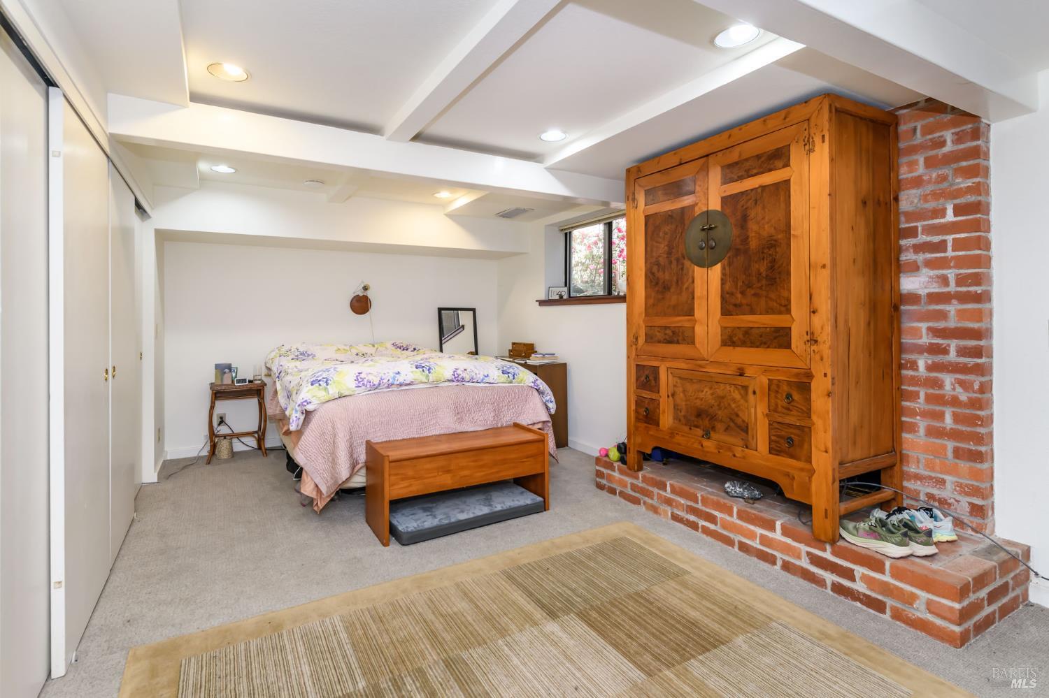 Detail Gallery Image 23 of 29 For 544 Cascade Dr, Mill Valley,  CA 94941 - 4 Beds | 2 Baths