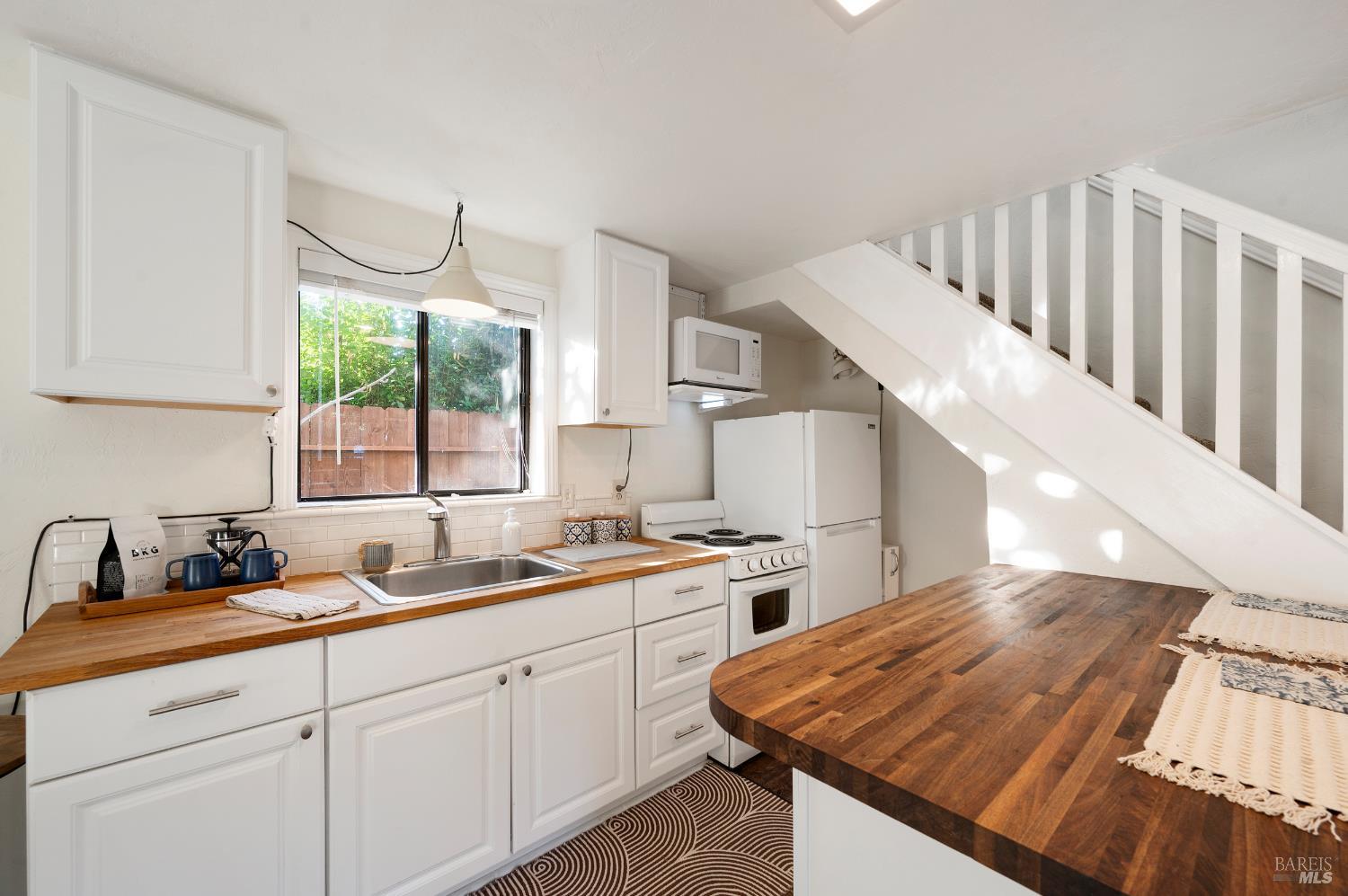 Detail Gallery Image 43 of 63 For 1612 Spruce St, Napa,  CA 94559 - 4 Beds | 3 Baths