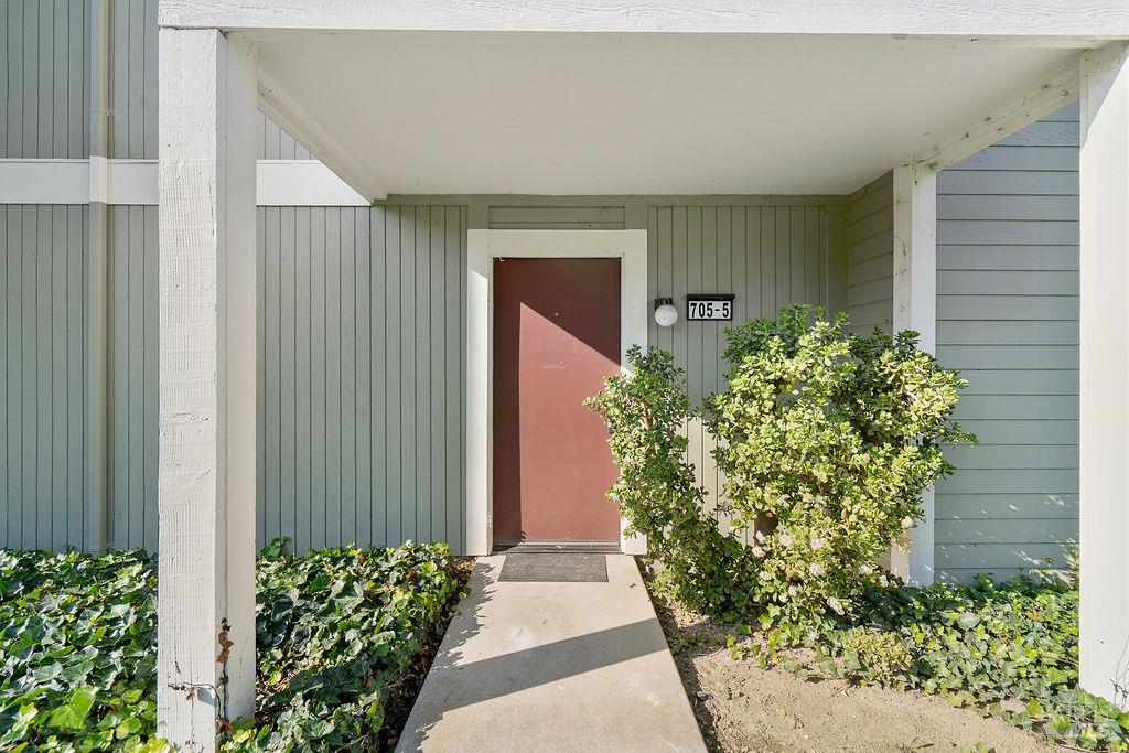Detail Gallery Image 5 of 40 For 705 Hermes Unkn #5,  Hercules,  CA 94547 - 3 Beds | 2/1 Baths