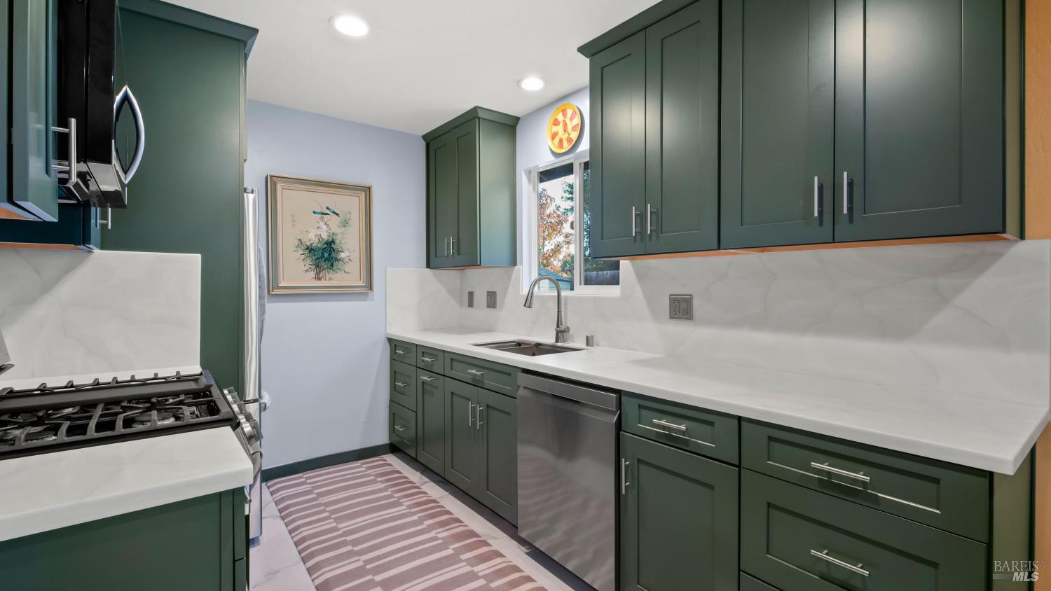 Front Image Thumbnail for BA325100702