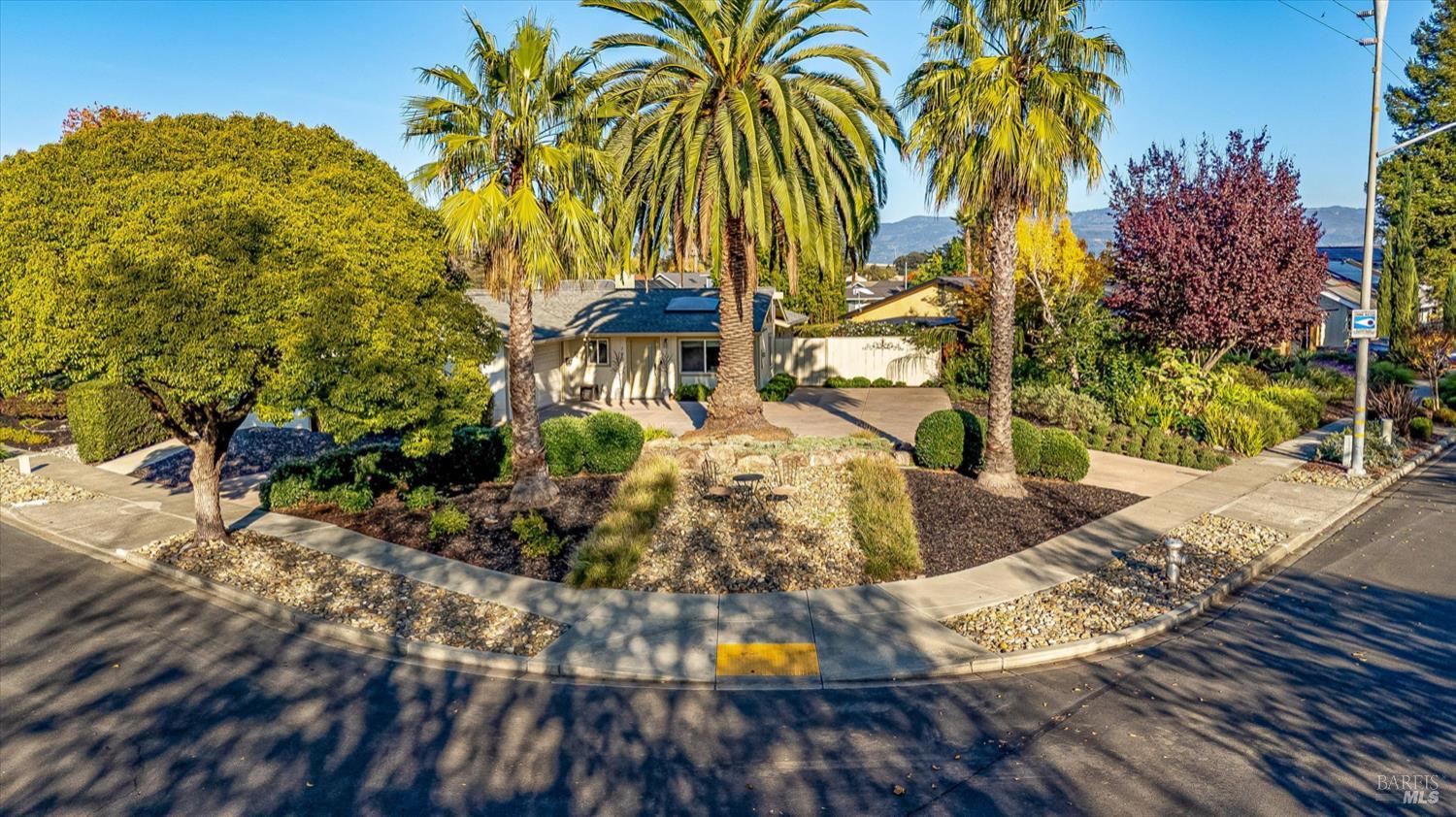 Detail Gallery Image 8 of 73 For 790 La Salle Way, Napa,  CA 94559 - 3 Beds | 2 Baths