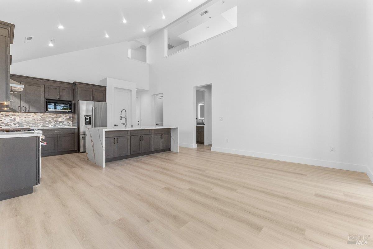 Detail Gallery Image 20 of 49 For 3727 Paxton Pl, Santa Rosa,  CA 95404 - 4 Beds | 3/1 Baths